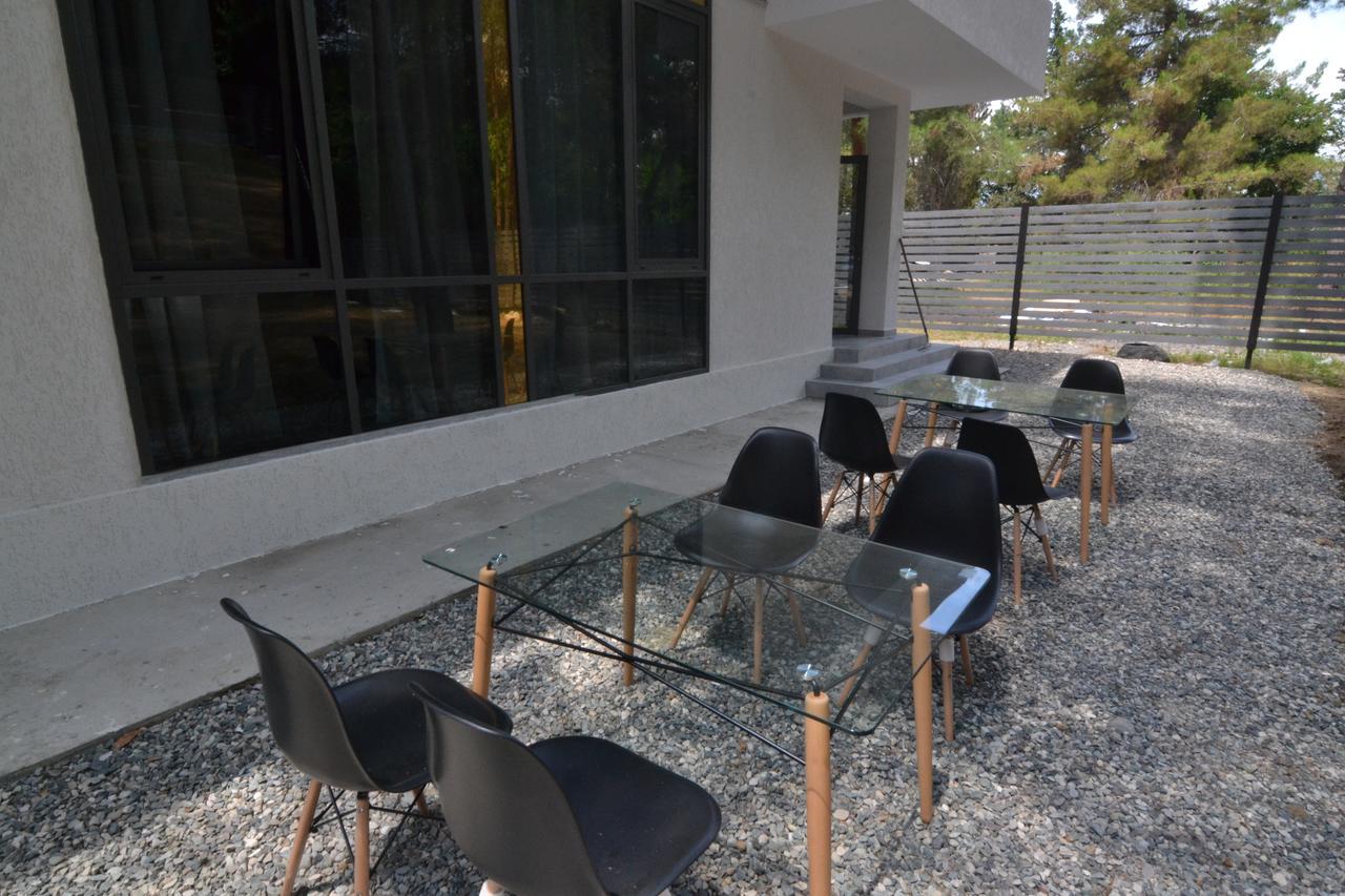 Hotel Apra Pitsunda Dış mekan fotoğraf
